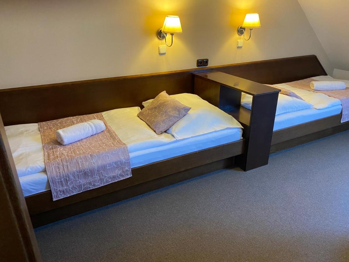 Zamecky Hotel Zlaty Orel Hranice  Dış mekan fotoğraf