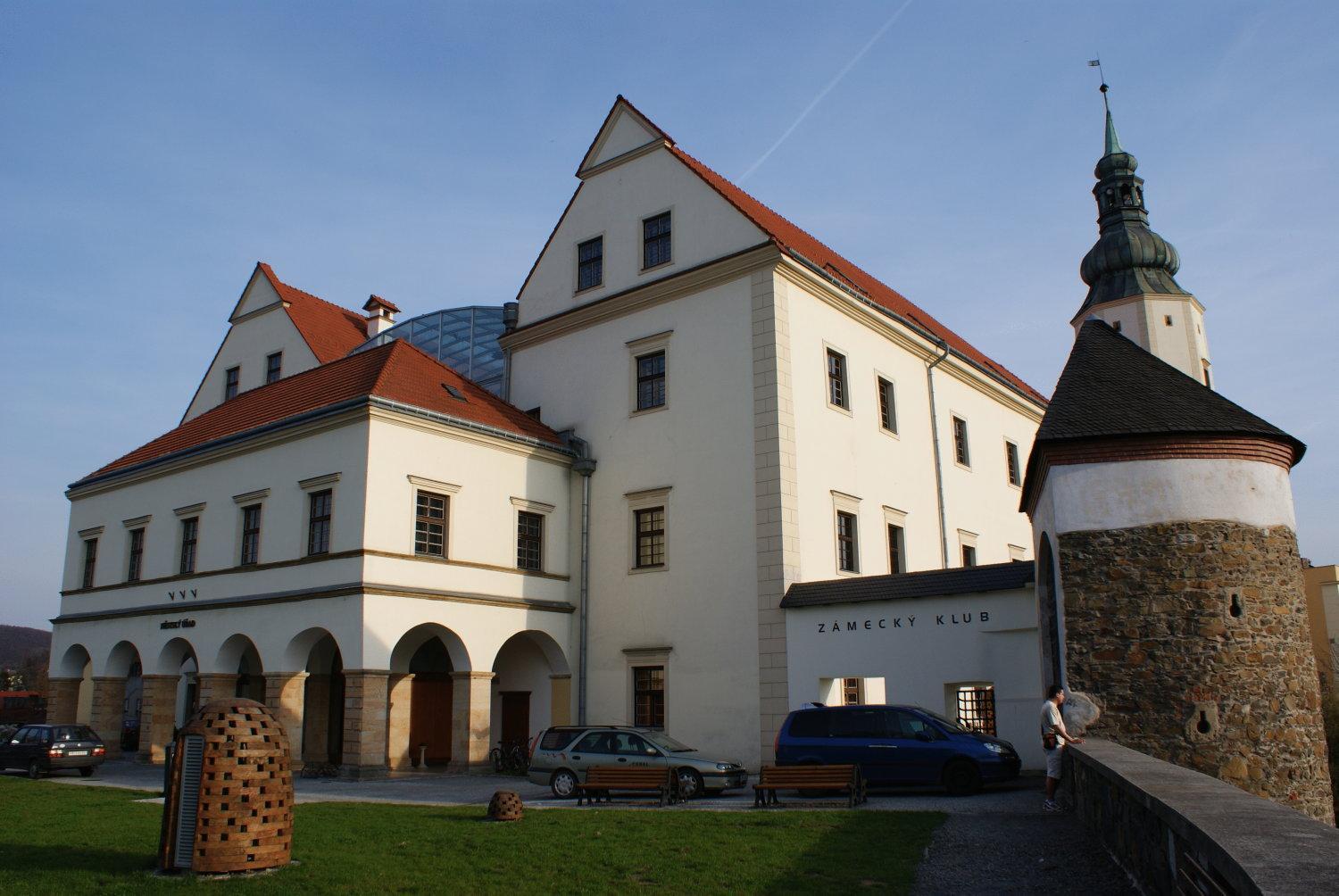 Zamecky Hotel Zlaty Orel Hranice  Dış mekan fotoğraf