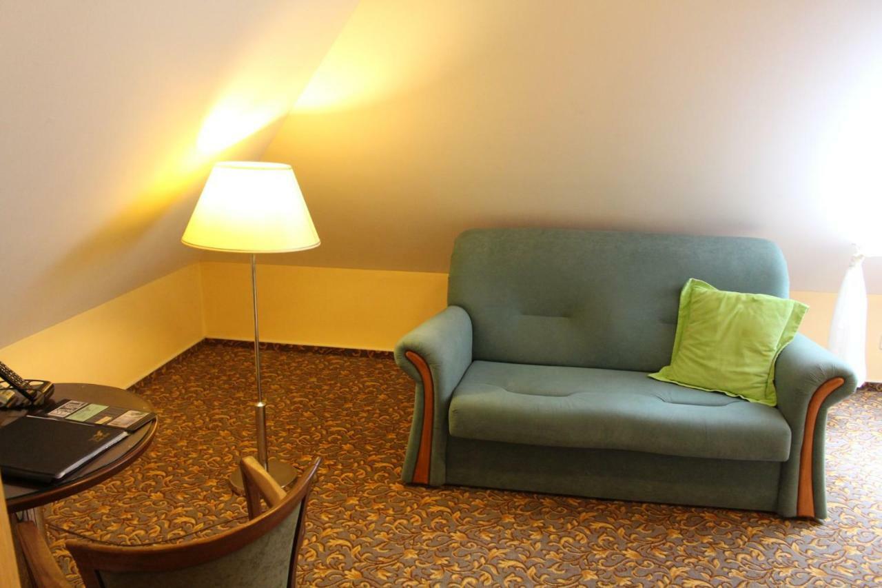 Zamecky Hotel Zlaty Orel Hranice  Dış mekan fotoğraf